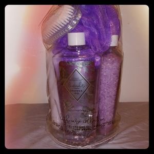 Simple Pleasures- Bath Care Gift Set